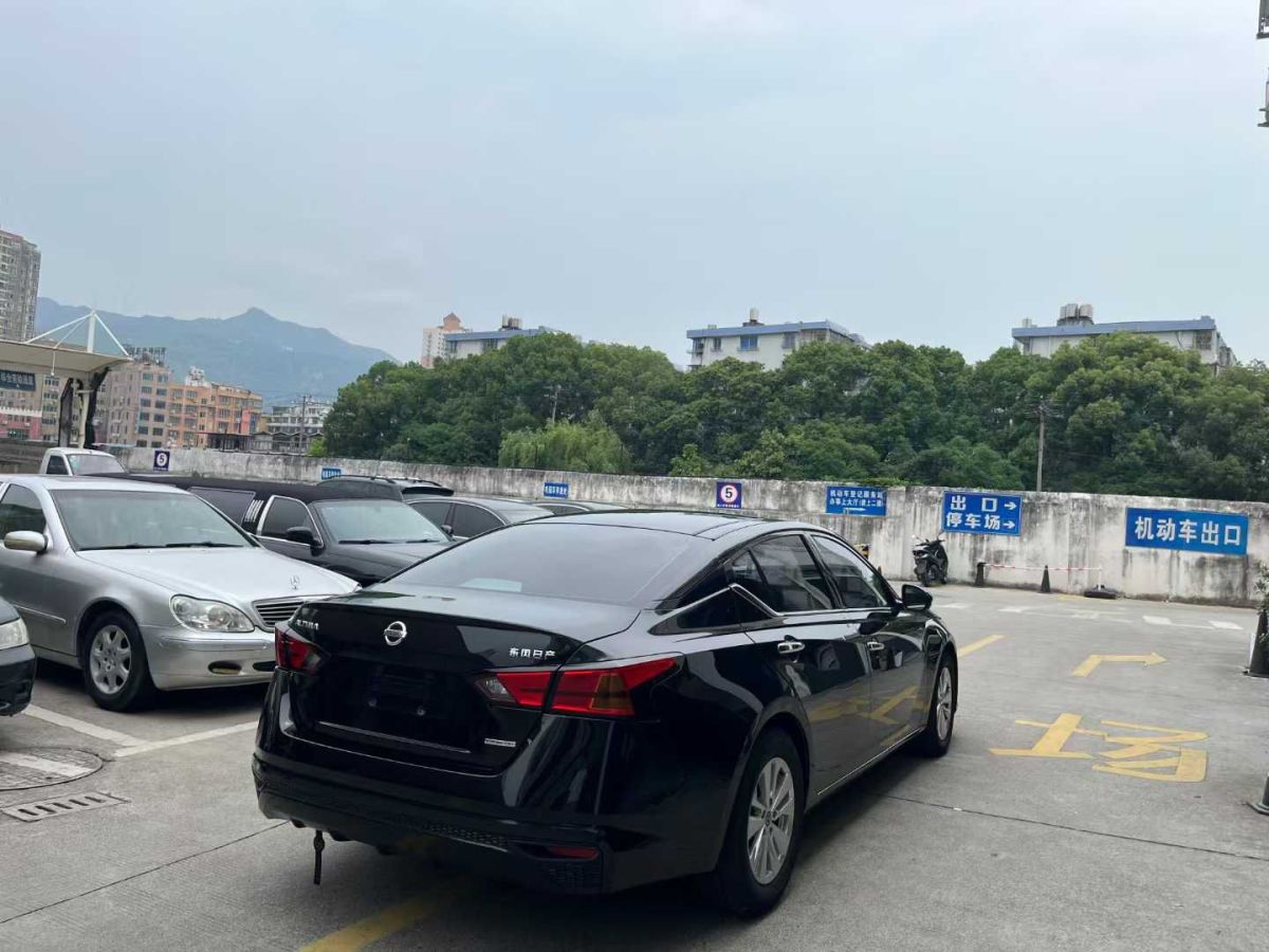 日產(chǎn) 天籟  2019款 2.0L XE 時(shí)尚版圖片