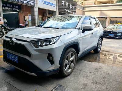 2021年9月 豐田 RAV4榮放 2.0L CVT兩驅(qū)風(fēng)尚PLUS版圖片