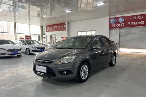 ?？怂?福特 三廂經(jīng)典 1.8L 手動基本型