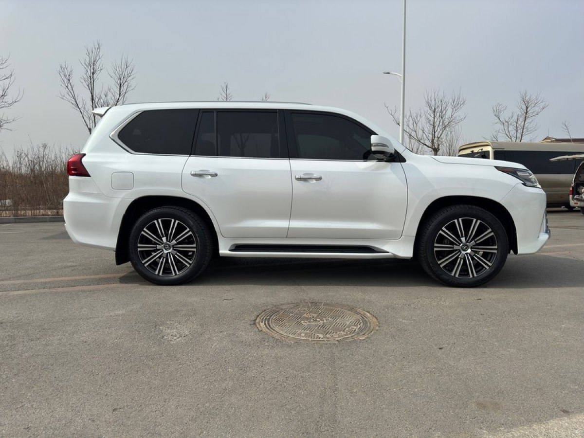 雷克萨斯 LX  2017款 570 尊贵豪华版图片