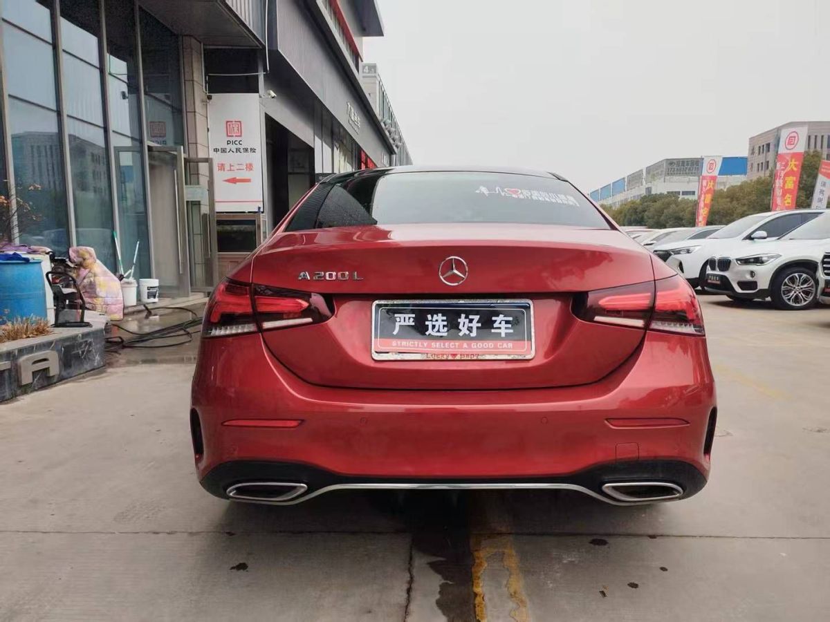 奔馳 奔馳A級  2019款  A 220 L 4MATIC 運動轎車圖片