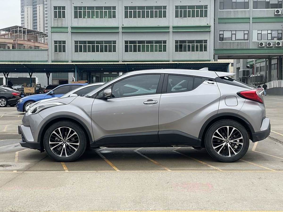 豐田 奕澤IZOA  2020款 2.0L 奕享版圖片