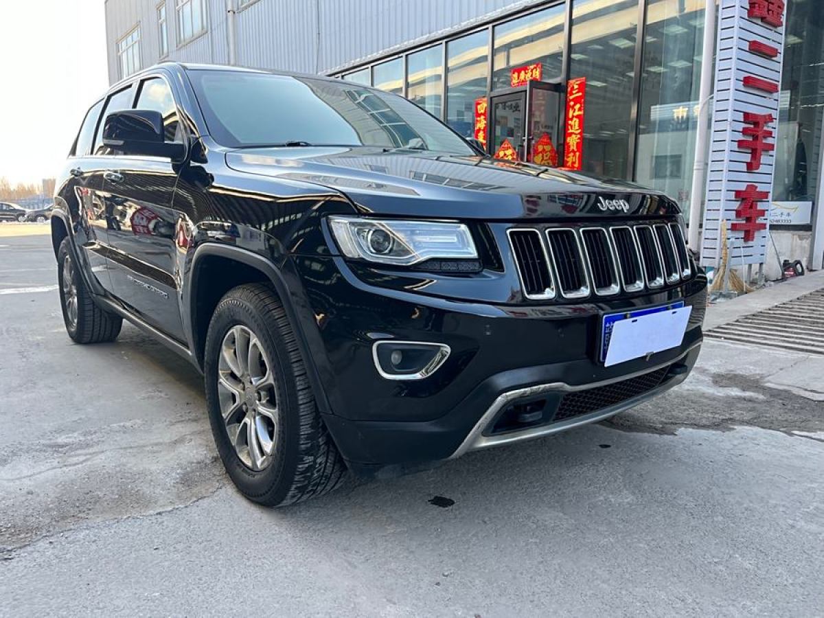 Jeep 大切諾基  2015款 3.0TD 柴油 舒享導(dǎo)航版圖片