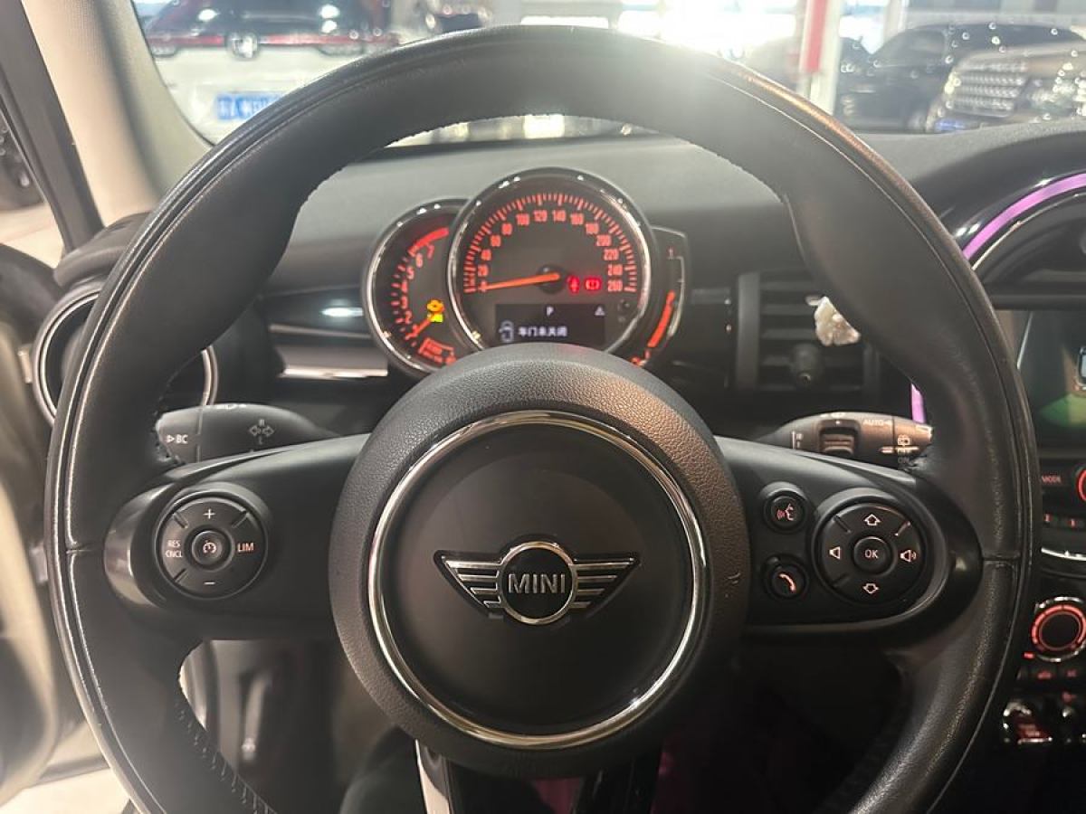 MINI MINI  2018款 1.5T ONE 五門版圖片