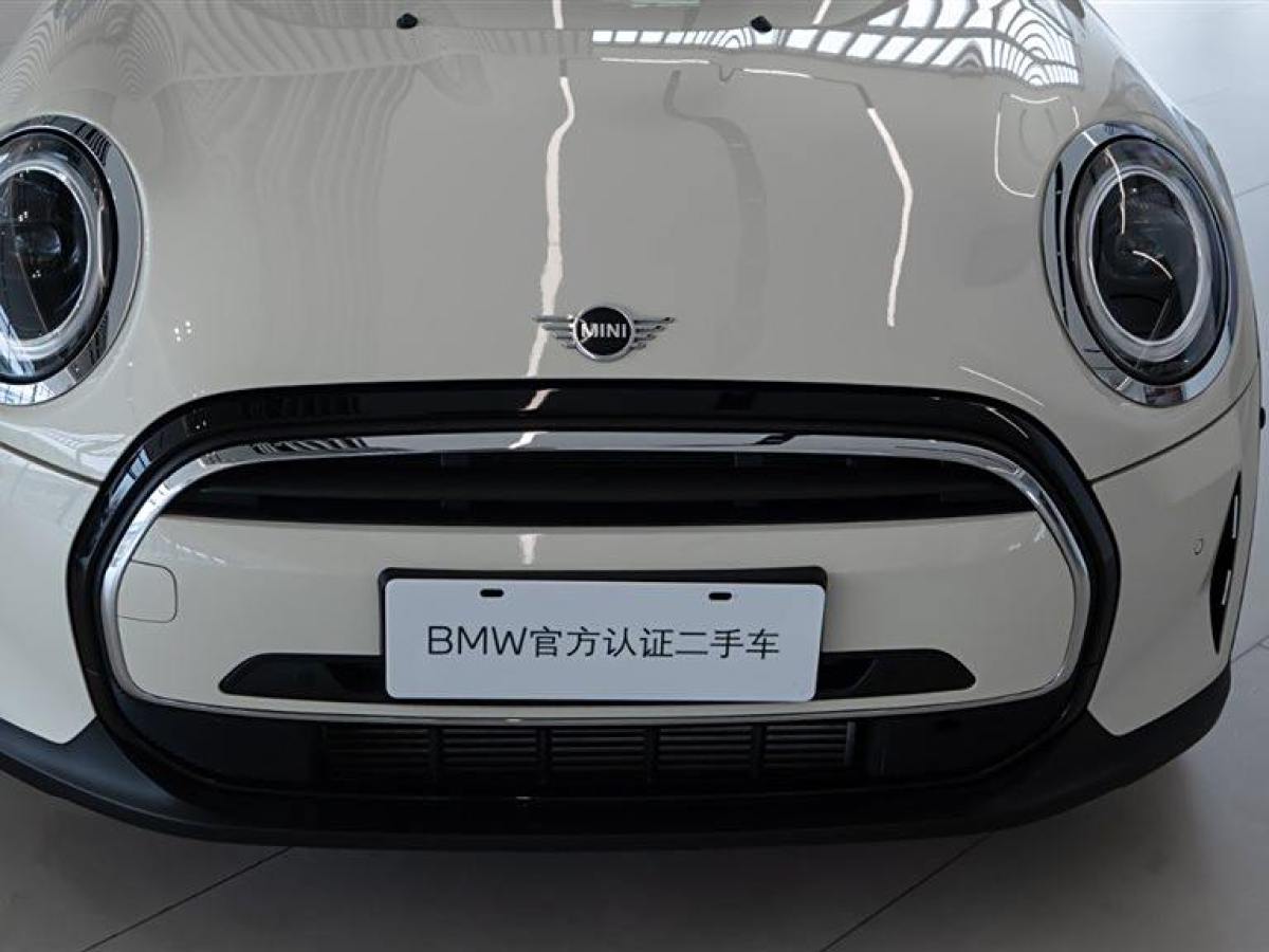 MINI MINI  2021款 1.5T COOPER 藝術(shù)家圖片