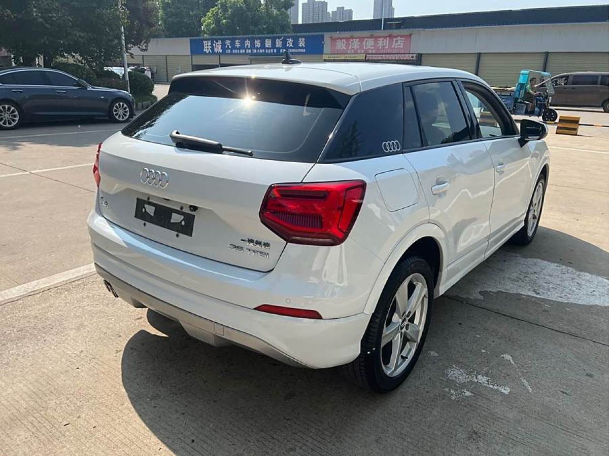 2019年11月奧迪 奧迪Q2L  2018款  35TFSI 時(shí)尚致雅型 國(guó)VI