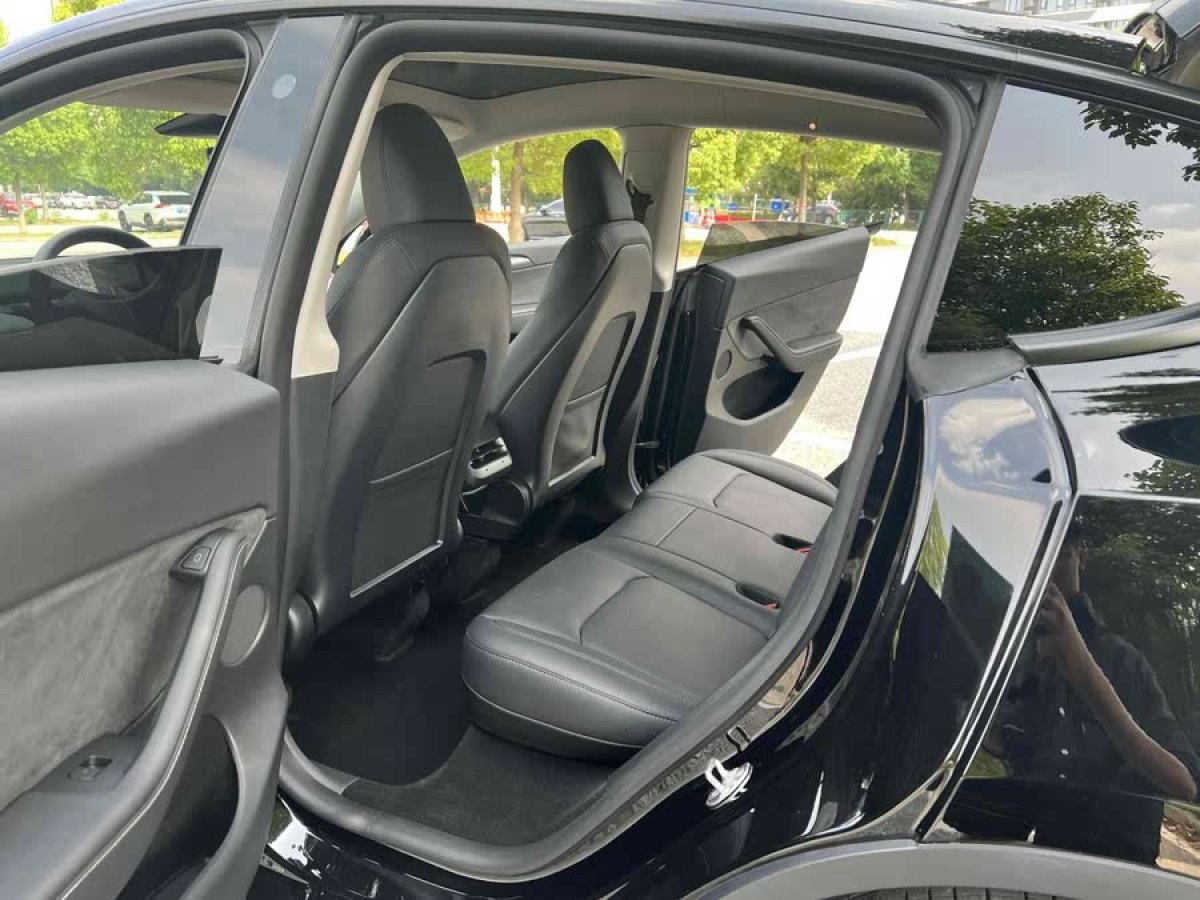 特斯拉 Model Y  2023款 高性能全輪驅(qū)動版圖片