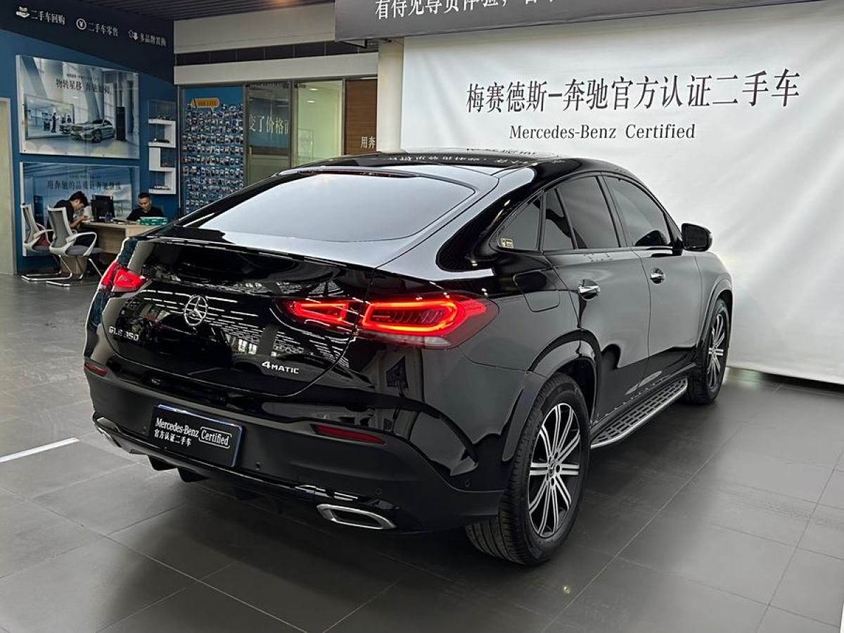 奔驰 奔驰GLE轿跑  2023款 GLE 350 4MATIC 轿跑SUV 豪华型图片