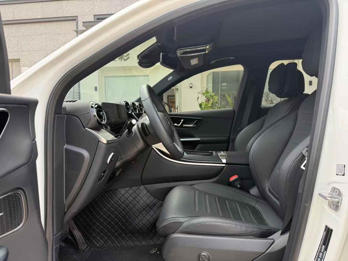 奔馳 奔馳GLC  2024款 GLC 300 4MATIC 轎跑SUV圖片