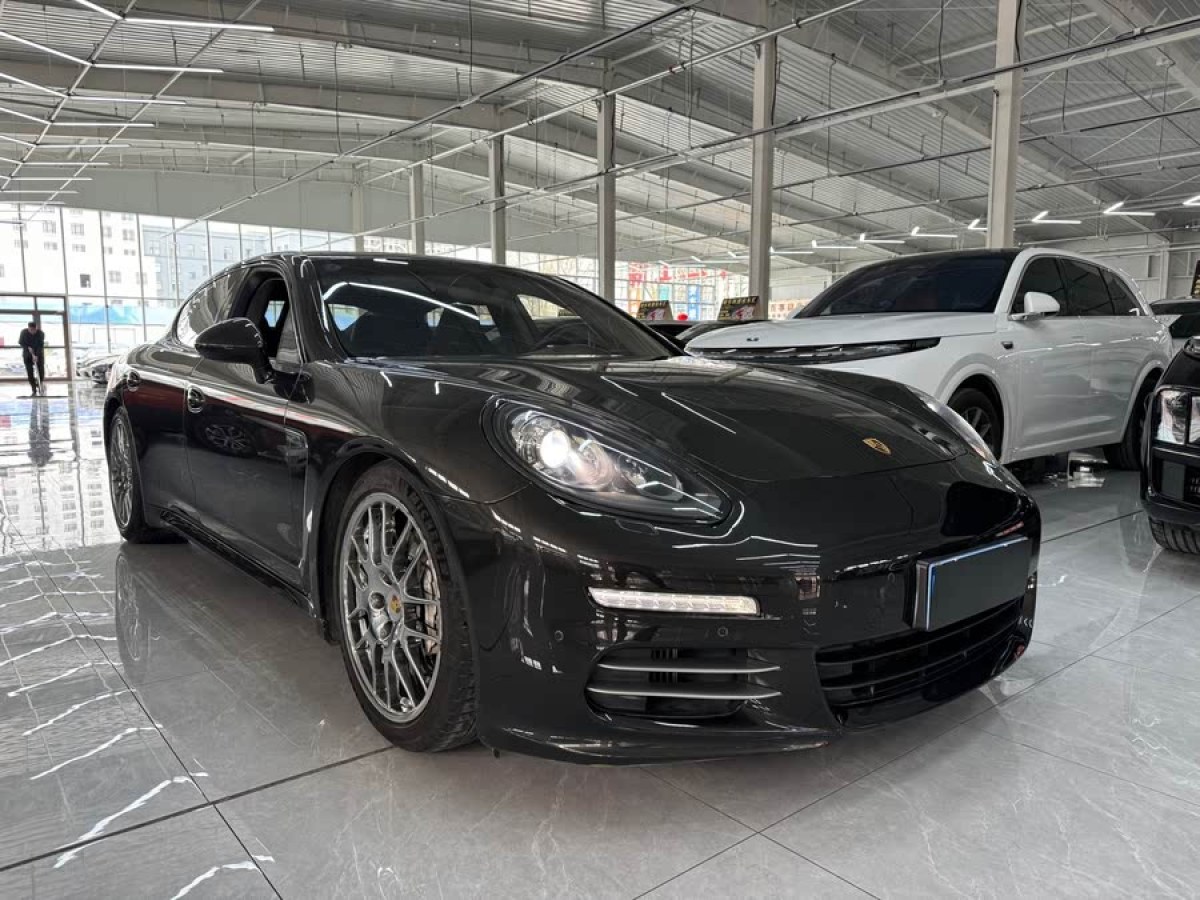 保時(shí)捷 Panamera  2014款 Panamera 4S Executive 3.0T圖片