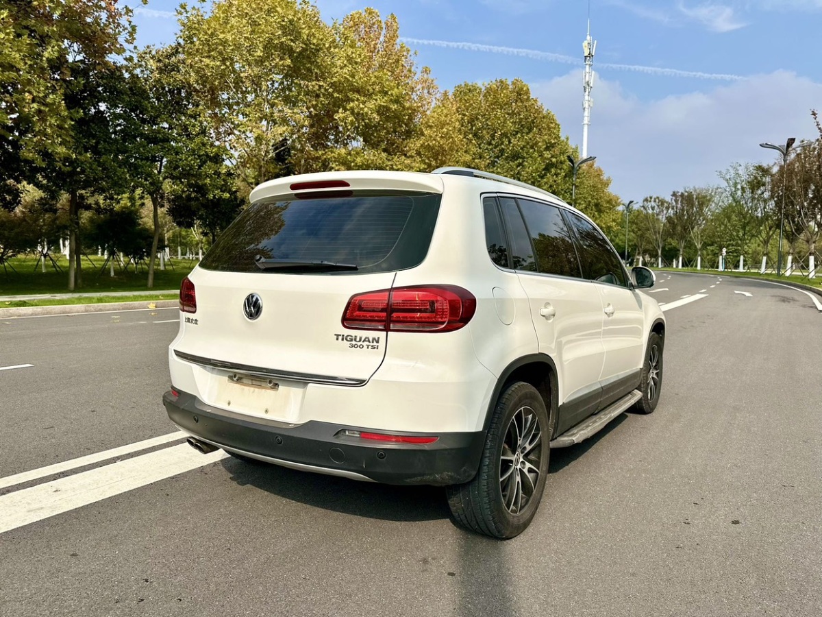 大眾 途觀  2015款 1.8TSI 自動兩驅(qū)豪華型圖片