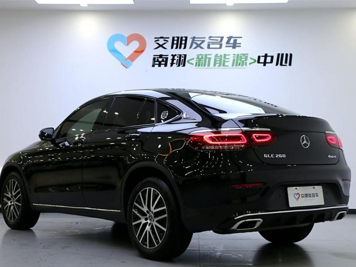 奔馳 奔馳GLC  2023款 改款 GLC 260 4MATIC 轎跑SUV圖片