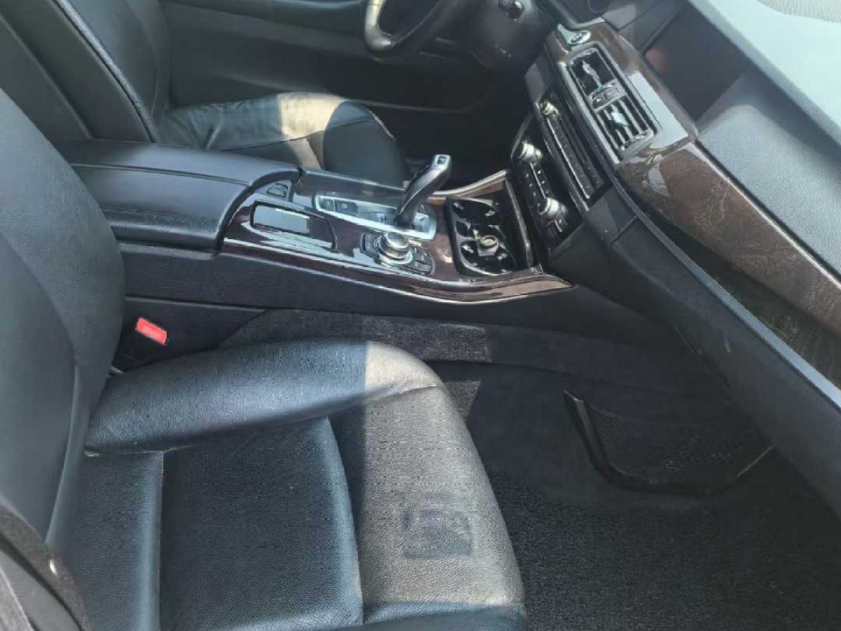 寶馬 寶馬5系  2011款 535i xDrive 3.0T 豪華型圖片