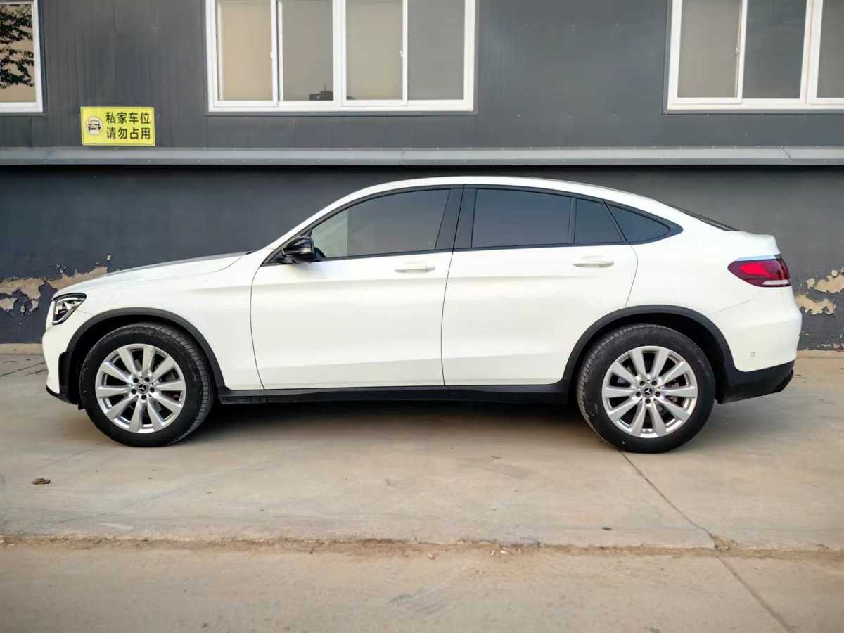 奔馳 奔馳GLC  2021款 GLC 260 4MATIC 轎跑SUV圖片