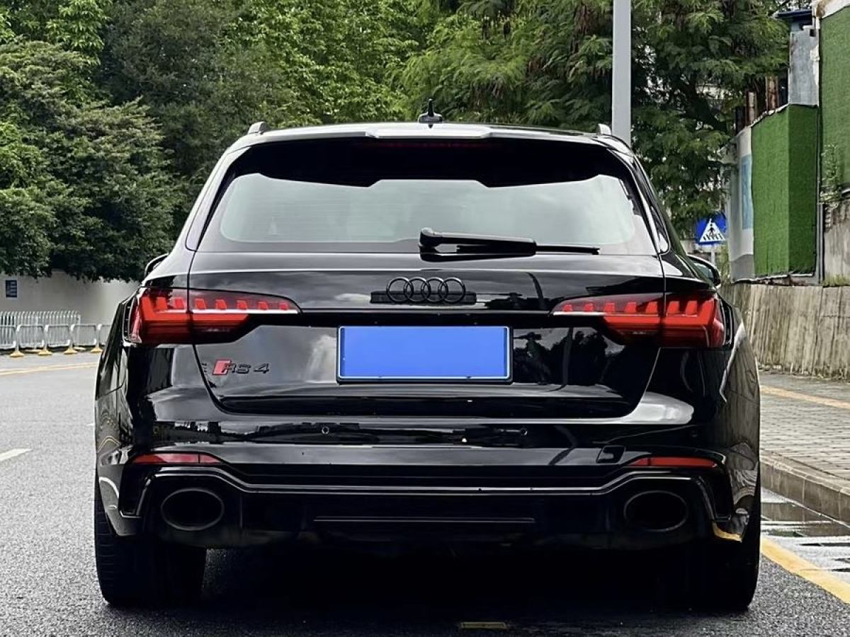 奧迪 奧迪RS 4  2022款 RS4 Avant 黑曜版圖片