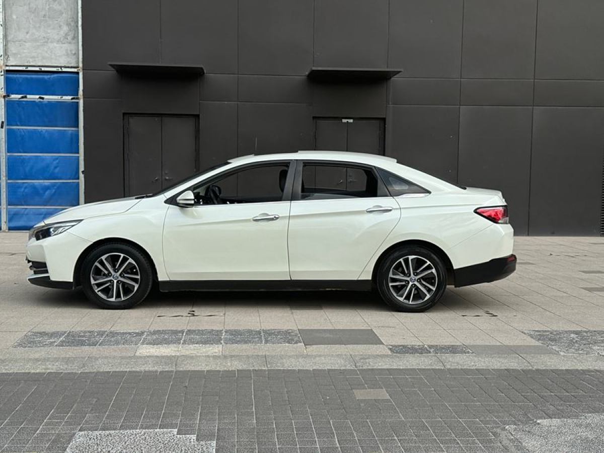 啟辰 D60  2018款 1.6L CVT智聯(lián)精英版圖片