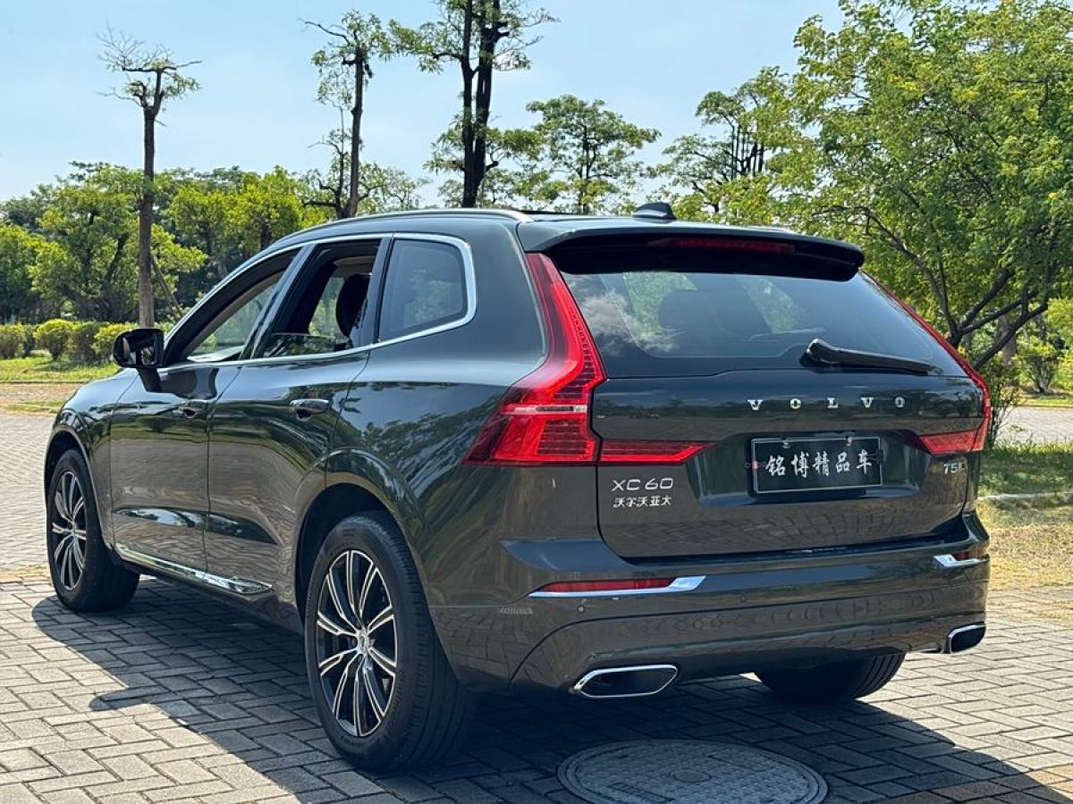 沃爾沃 XC60  2020款 T5 四驅智遠豪華版圖片