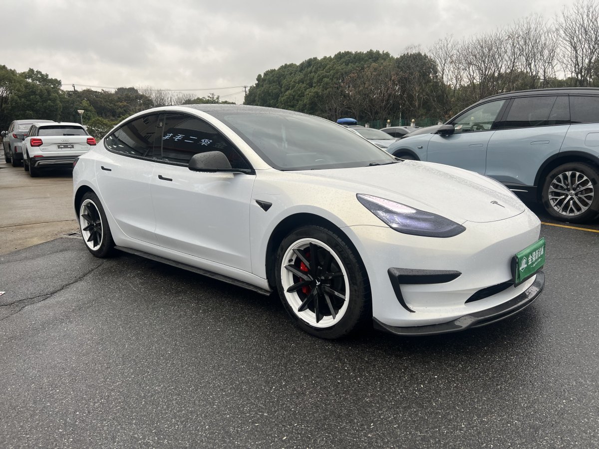 特斯拉 Model 3  2019款 標準續(xù)航后驅(qū)升級版圖片