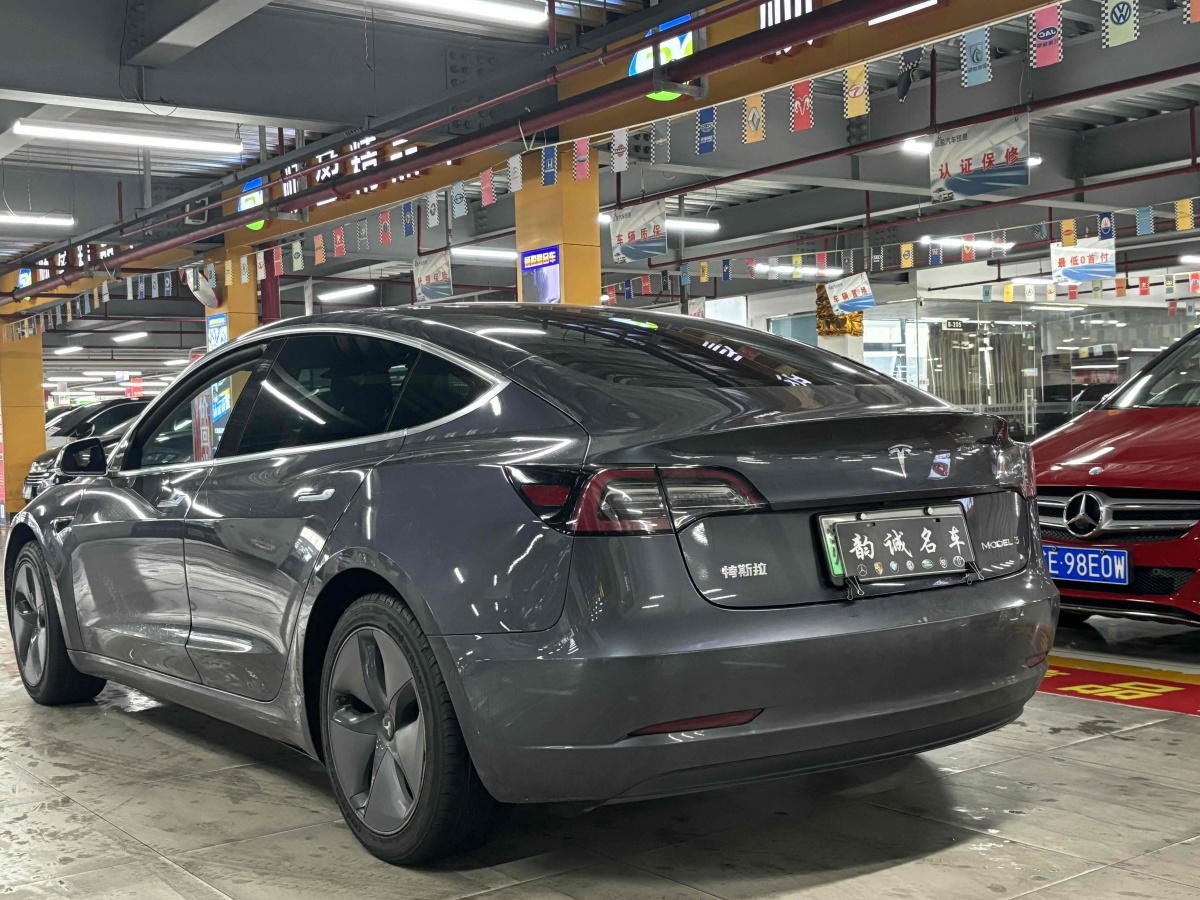 特斯拉 Model 3  2019款 標準續(xù)航后驅升級版圖片