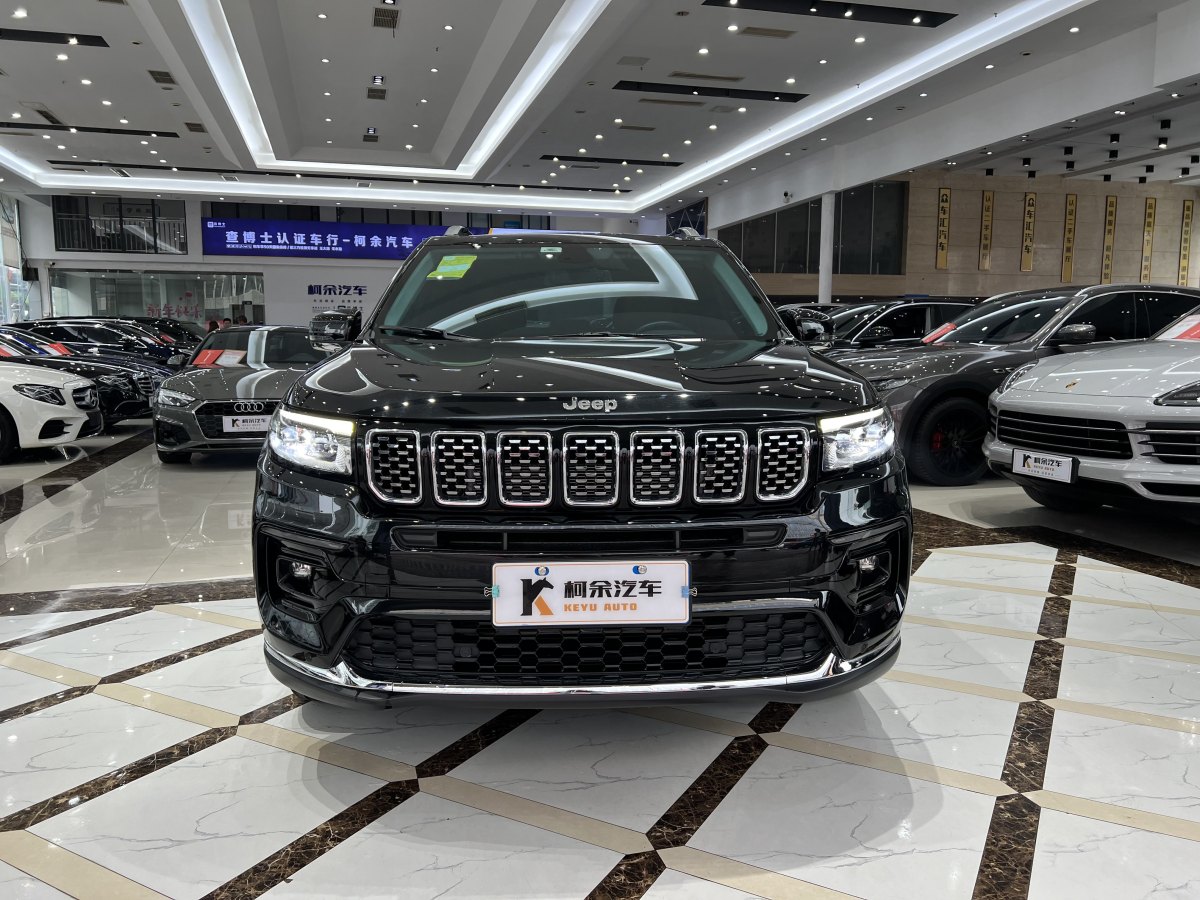 Jeep 大指揮官  2022款 2.0T 兩驅豪華版圖片