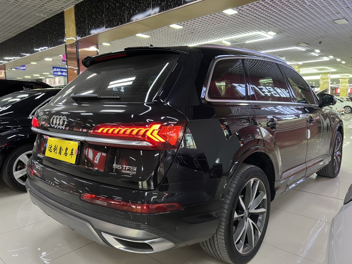 奧迪 奧迪Q7  2020款 55 TFSI quattro S line運(yùn)動(dòng)型圖片