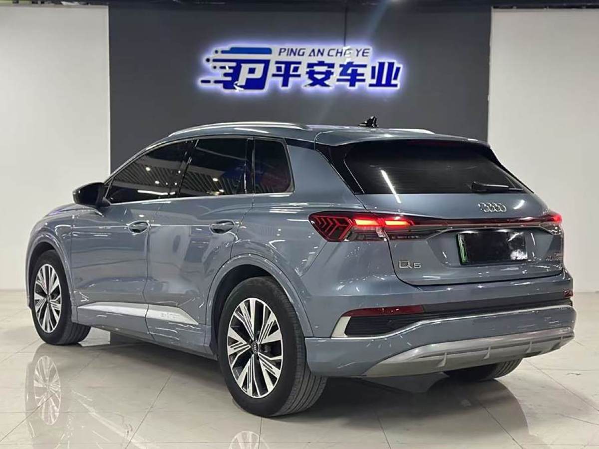 奧迪 奧迪Q4 e-tron  2023款 40 e-tron 創(chuàng)行版圖片