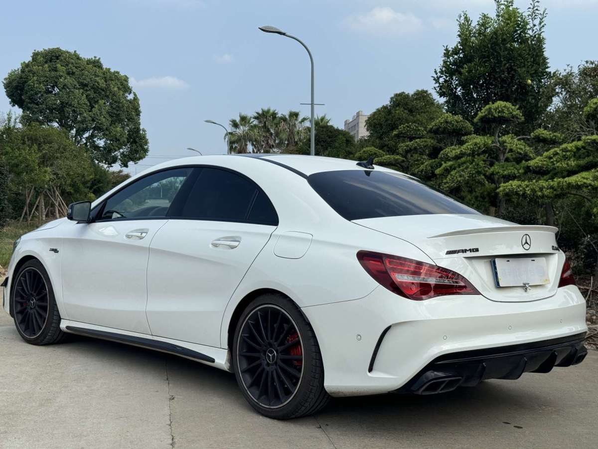 2019年5月奔馳 奔馳CLA級(jí)AMG  2017款 改款 AMG CLA 45 4MATIC