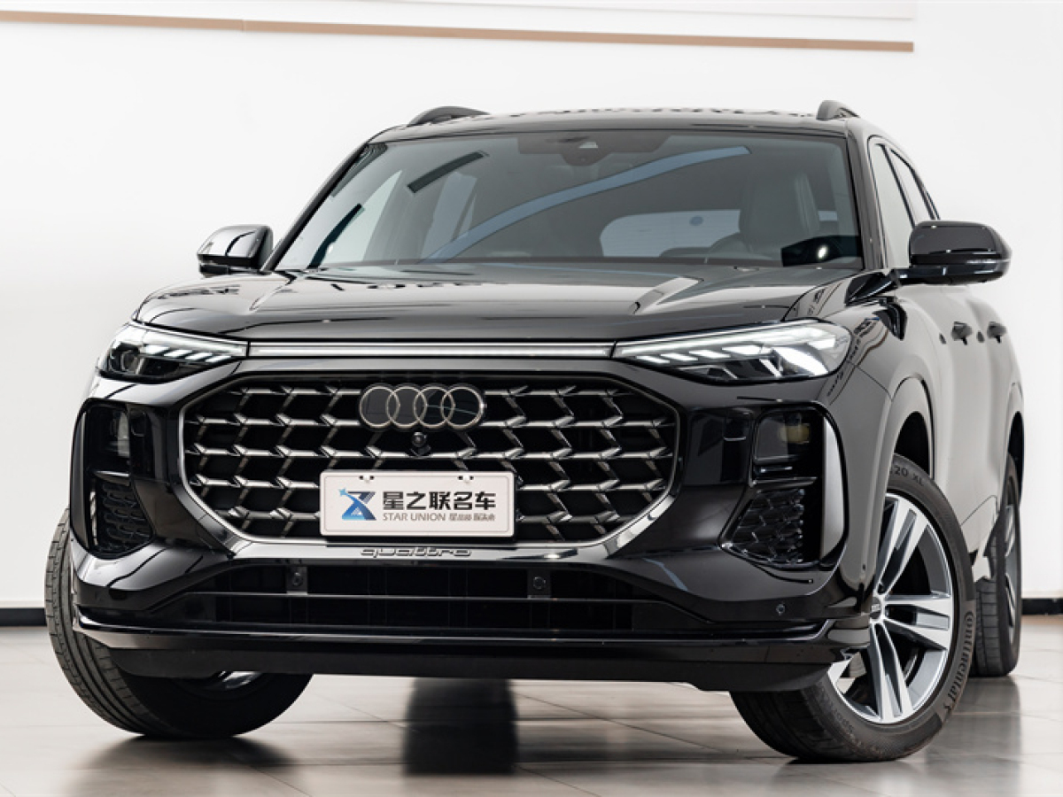 奧迪 奧迪Q6 23款 45 TFSI quattro 齊云型 飛騎套裝 7座 圖片