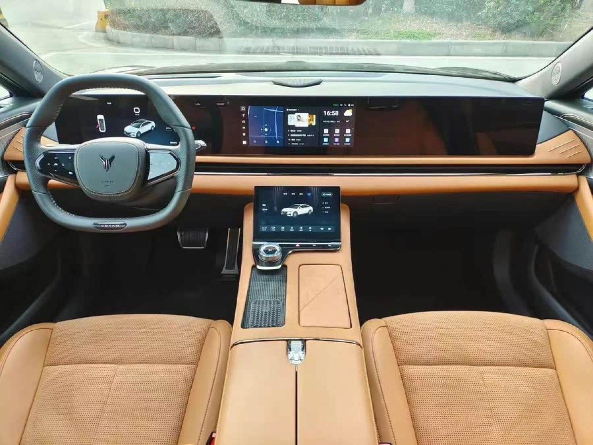 嵐圖 嵐圖追光  2024款 PHEV 四驅(qū)超長(zhǎng)續(xù)航旗艦版圖片
