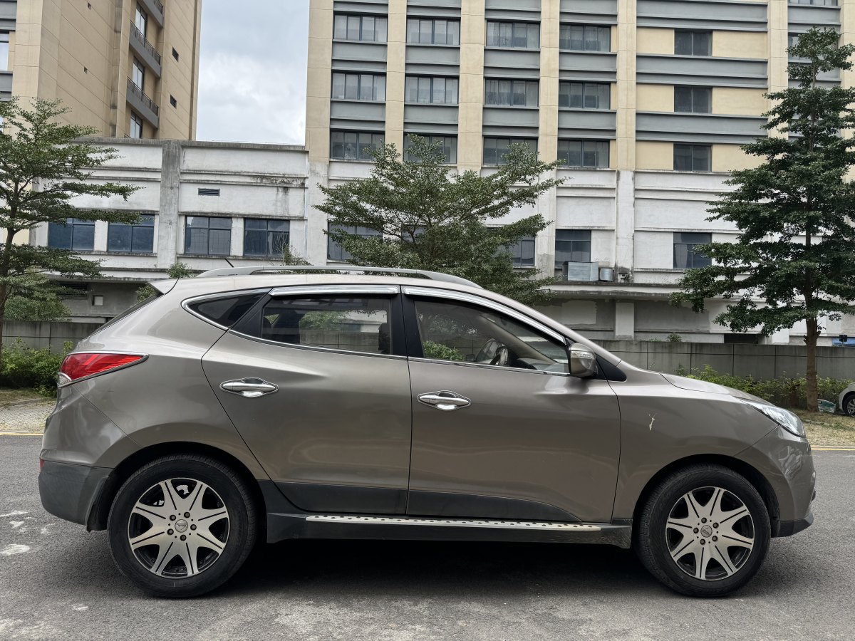 現(xiàn)代 ix35  2012款 2.0 GLS 兩驅(qū)精英型圖片