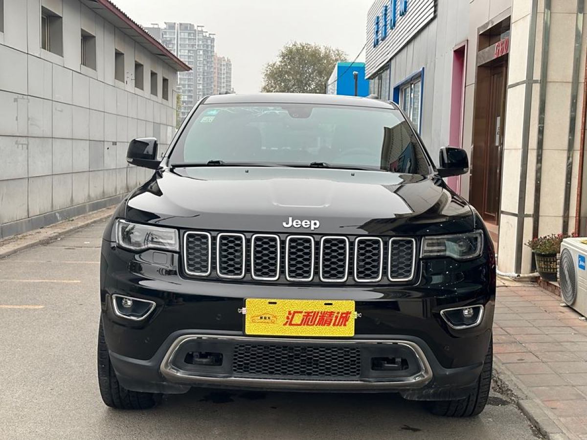 Jeep 大切諾基  2017款 3.0L 舒享導航版圖片