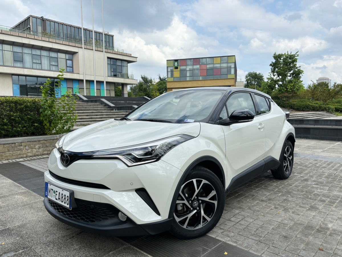 2021年4月豐田 C-HR  2020款 2.0L 豪華版