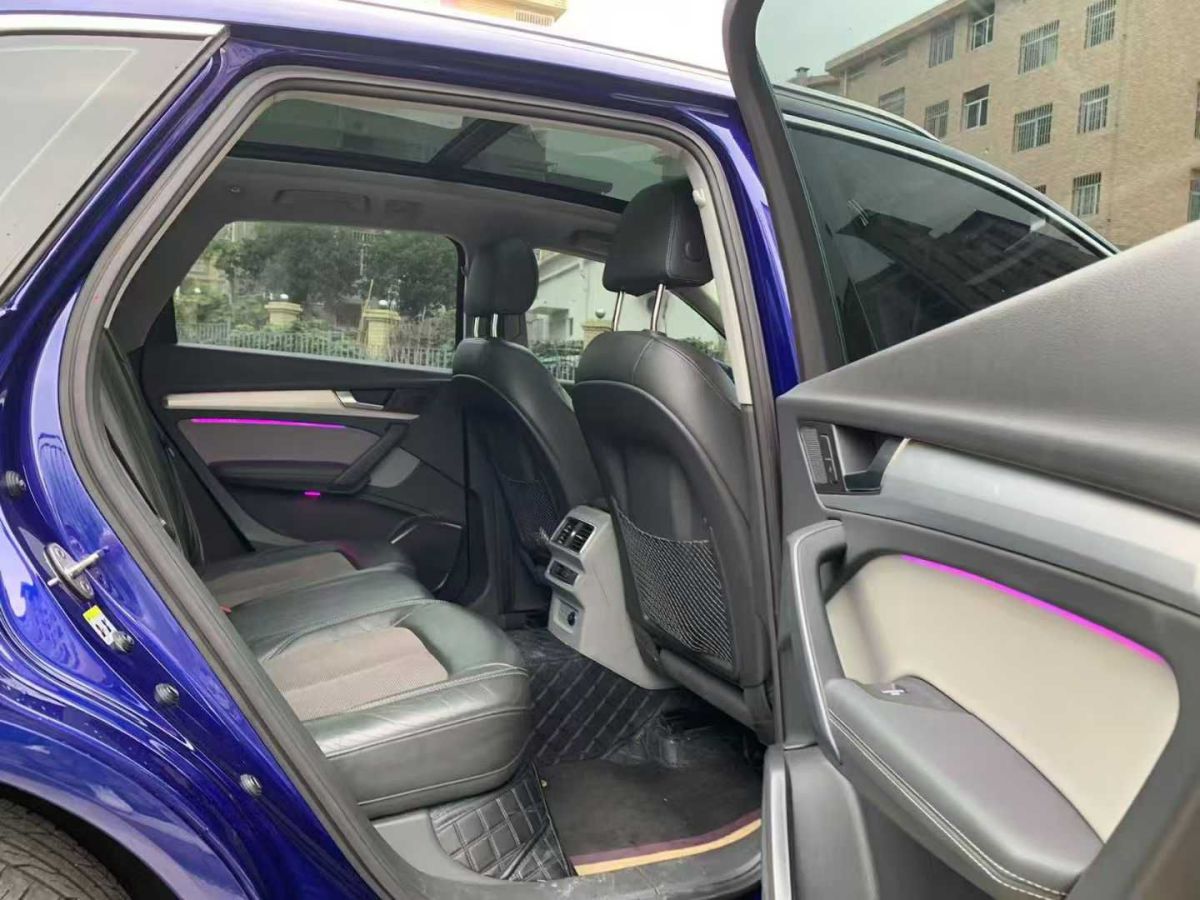 奧迪 奧迪Q3  2019款  35 TFSI 時(shí)尚動(dòng)感型圖片