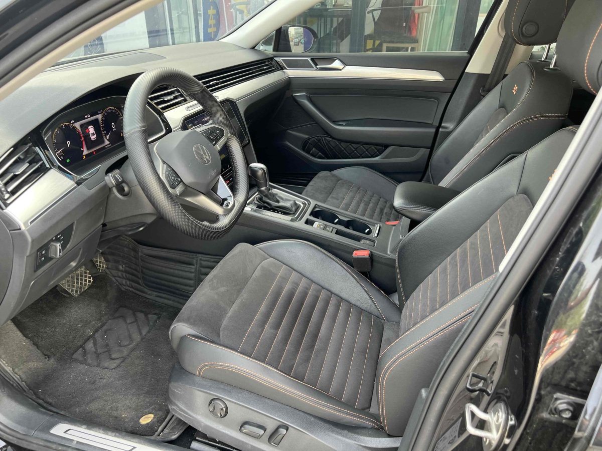 大眾 邁騰  2021款 330TSI DSG 30周年紀(jì)念版圖片