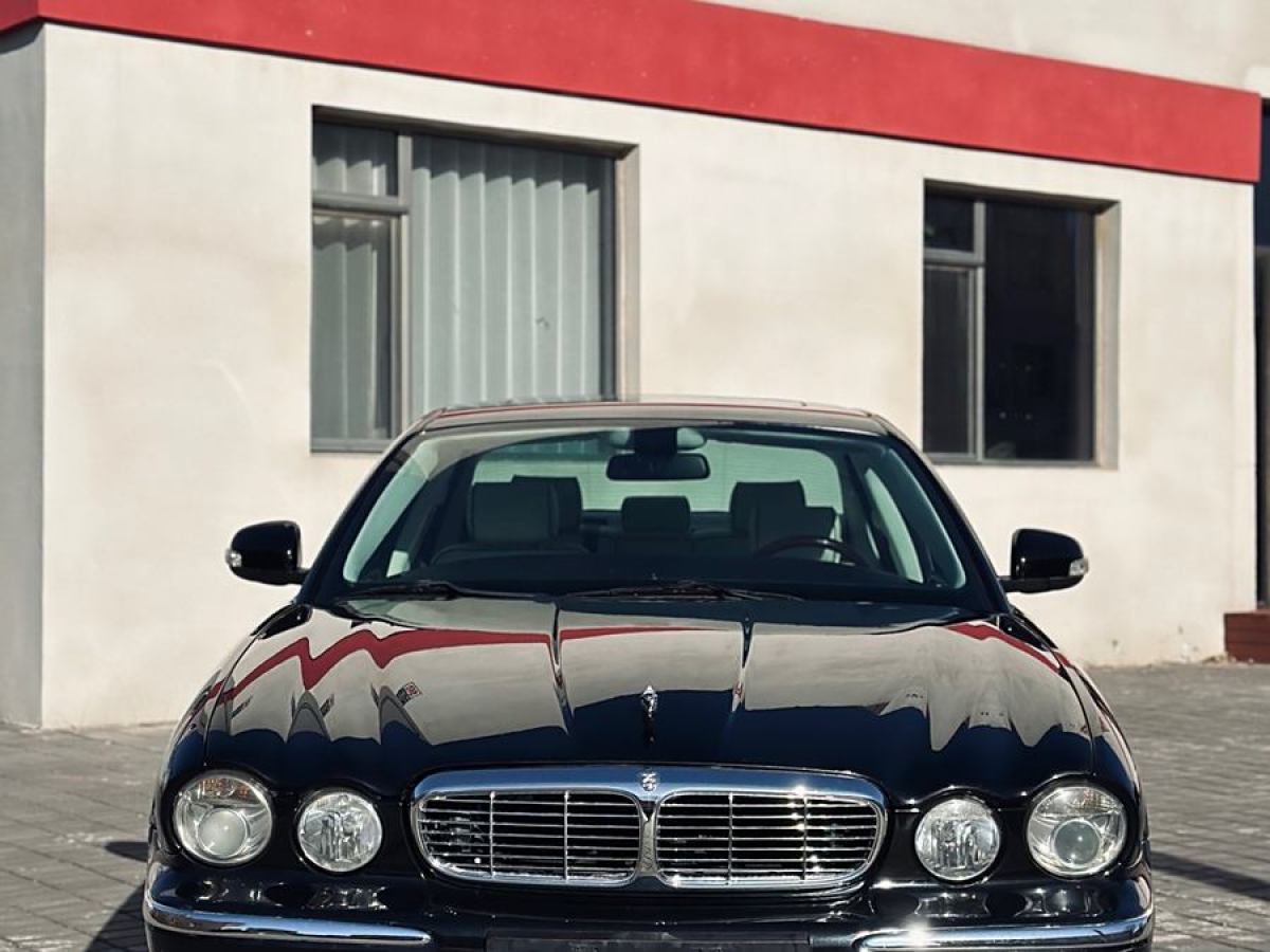 捷豹 XJ  2007款 XJ8L 4.2皇家加長版圖片