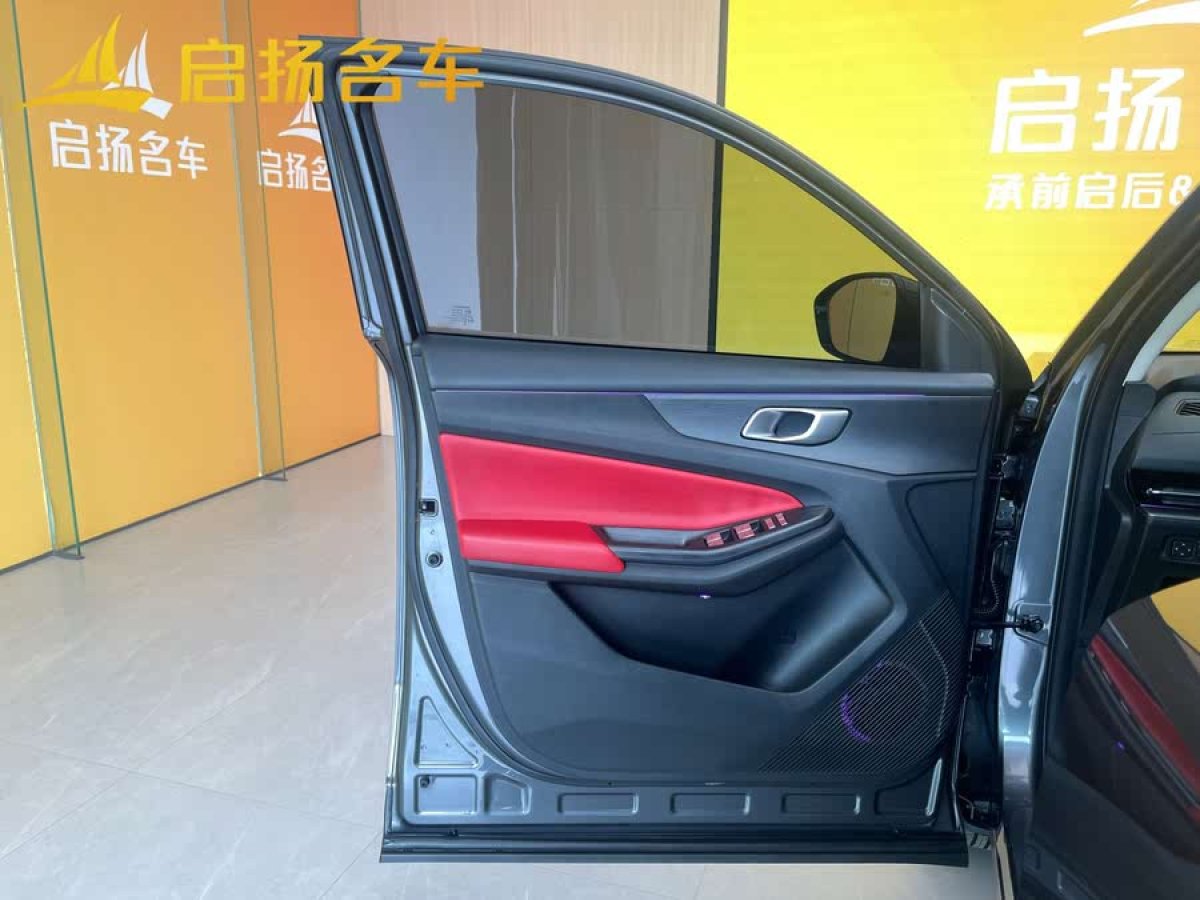 長(zhǎng)安 CS55 PLUS  2022款 第二代 1.5T DCT尊貴型圖片