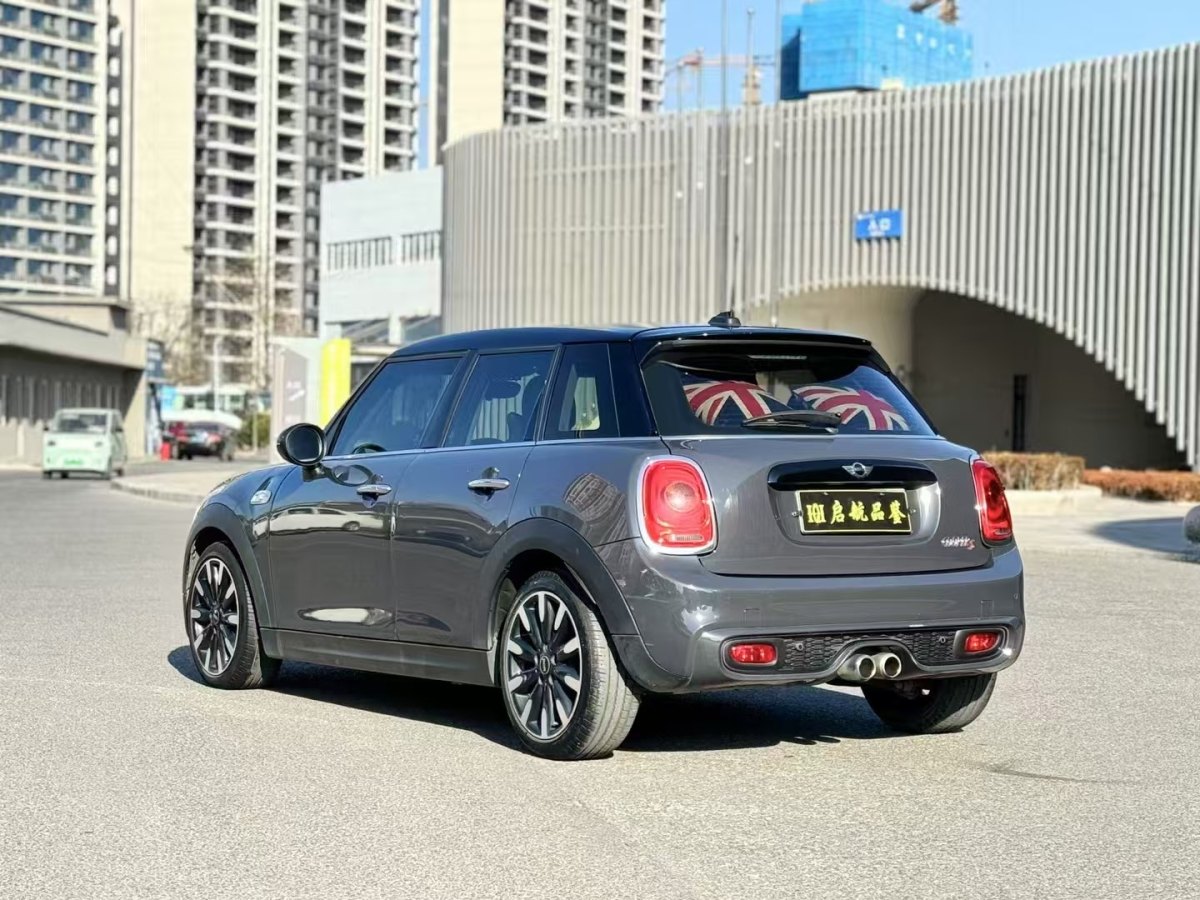 MINI MINI  2015款 2.0T COOPER S 五門版圖片