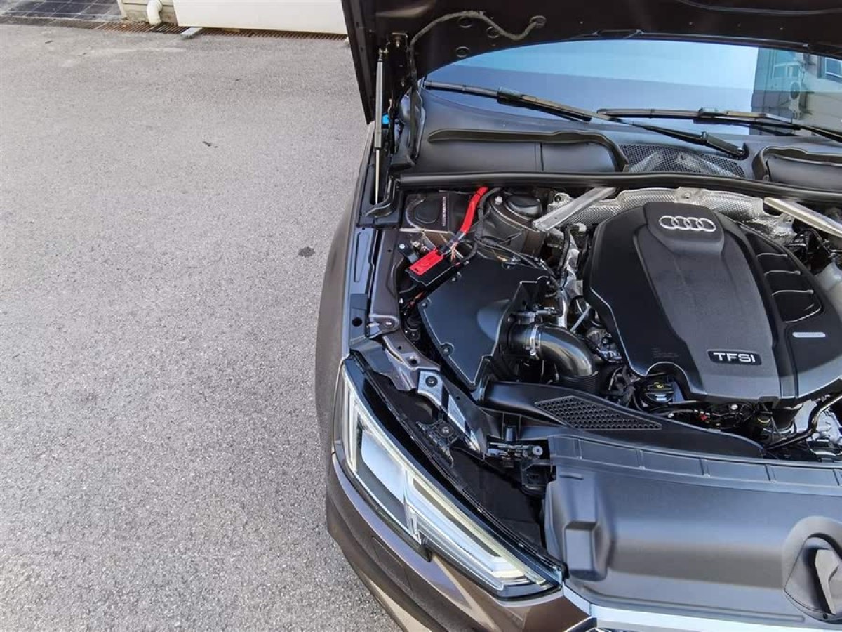 奧迪 奧迪A4L  2019款 40 TFSI 進(jìn)取型 國(guó)VI圖片