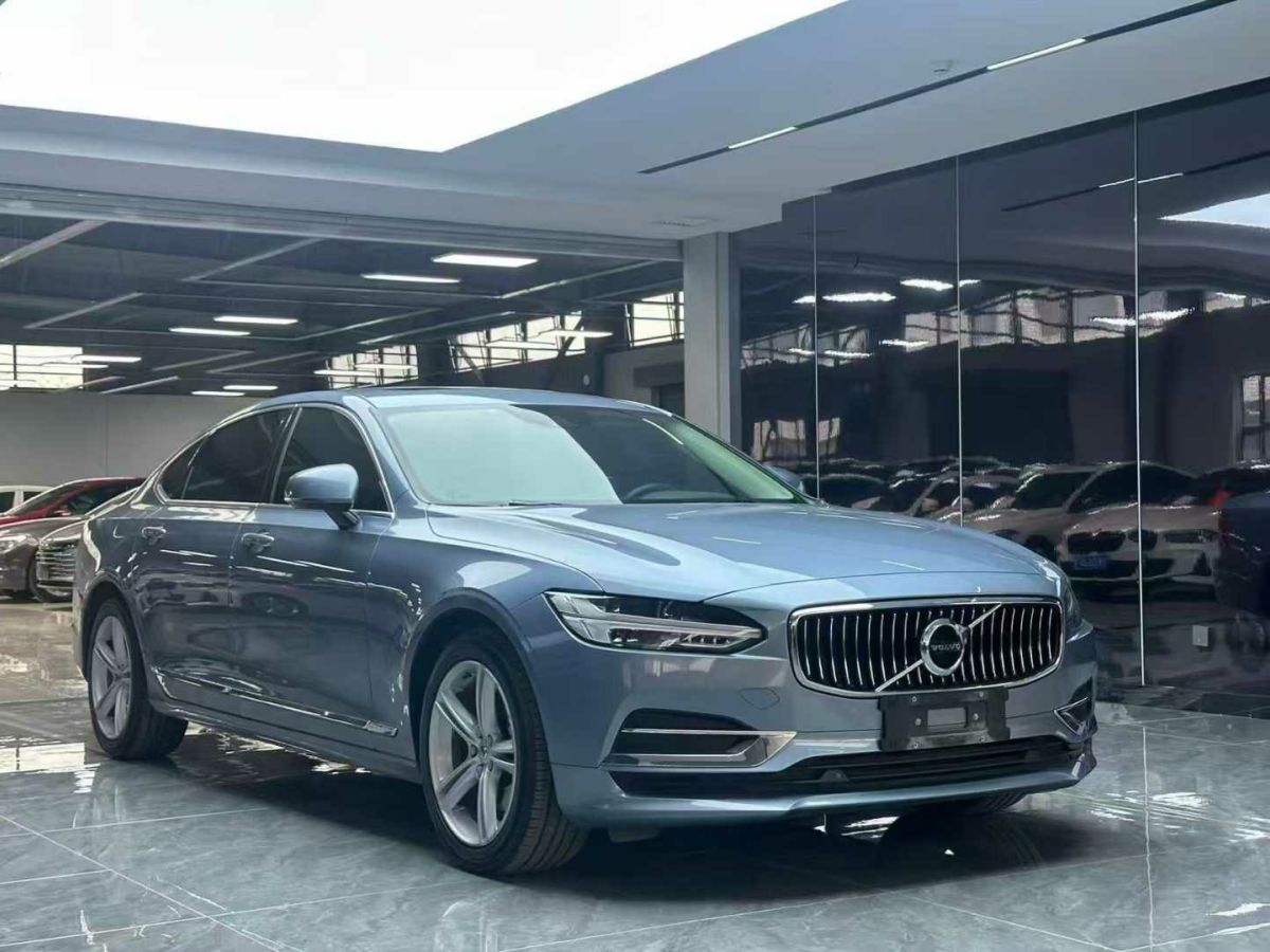 沃爾沃 S90  2019款 T4 智逸版圖片