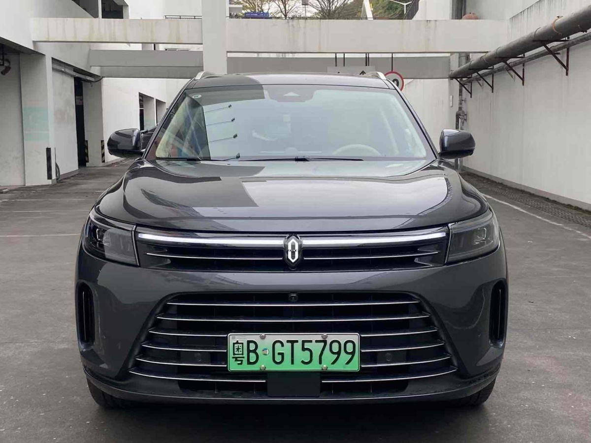 智界汽車 智界S7  2024款 Max 后驅(qū)長(zhǎng)航智駕版圖片