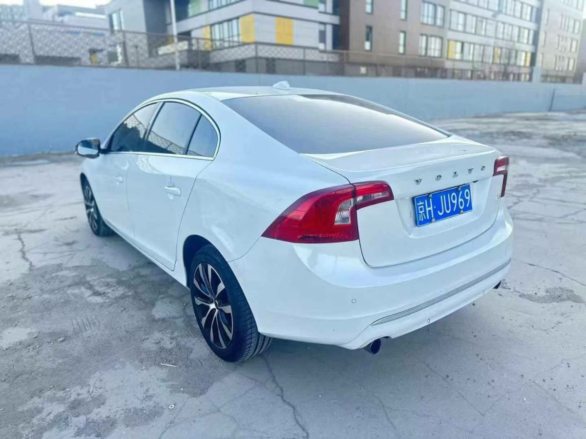 沃爾沃 S60  2019款 S60L 1.5T 智進(jìn)版圖片