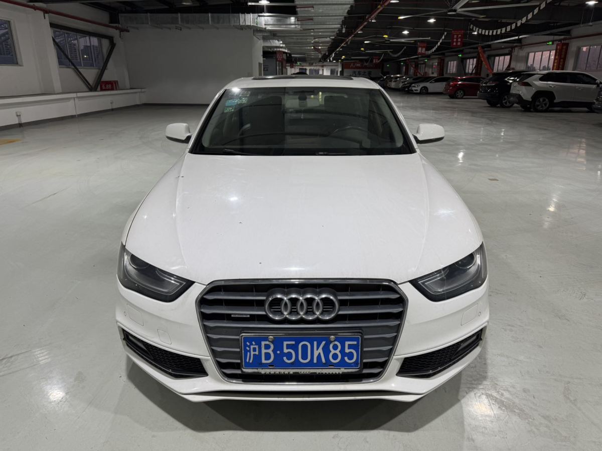 奧迪 奧迪A4L  2013款 40 TFSI quattro個(gè)性運(yùn)動(dòng)型圖片