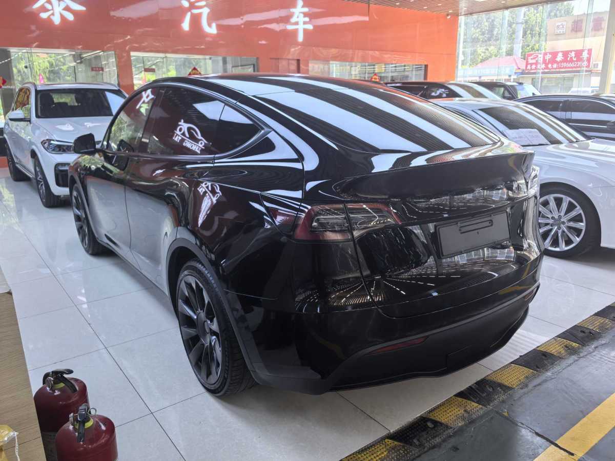 特斯拉 Model Y  2022款 改款 后輪驅(qū)動(dòng)版圖片