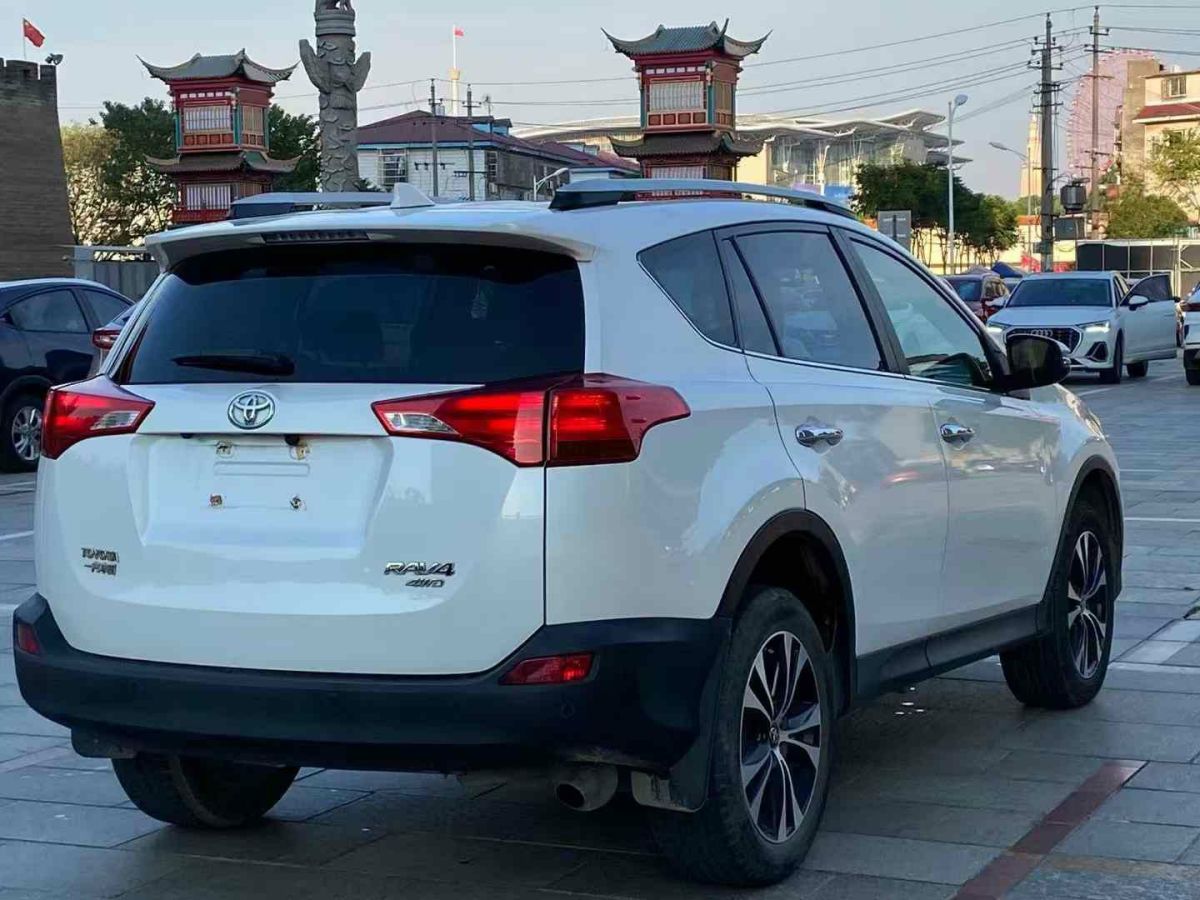 豐田 RAV4 圖片