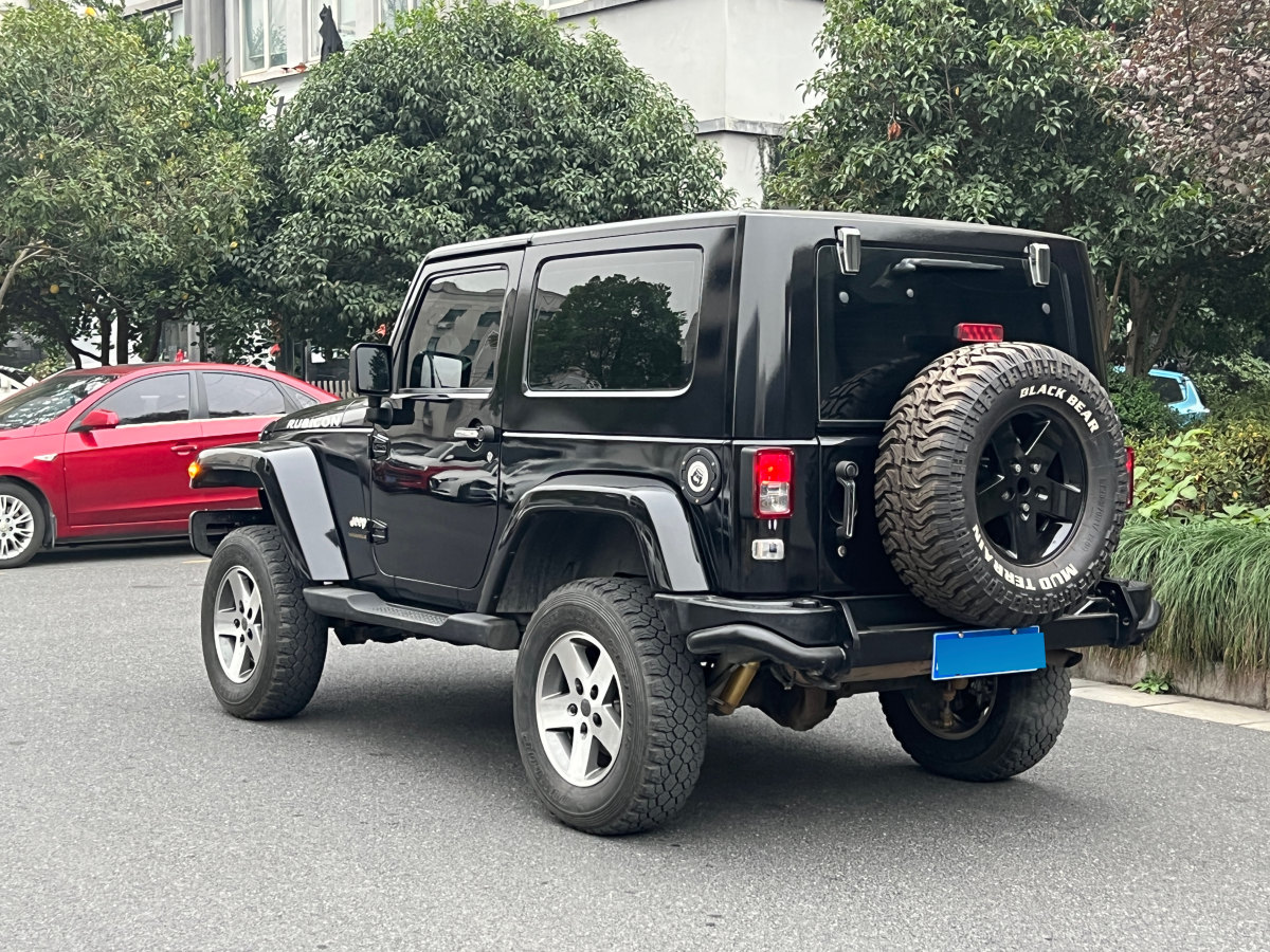 jeep 牧馬人 2010款 3.8l sahara 兩門版圖片