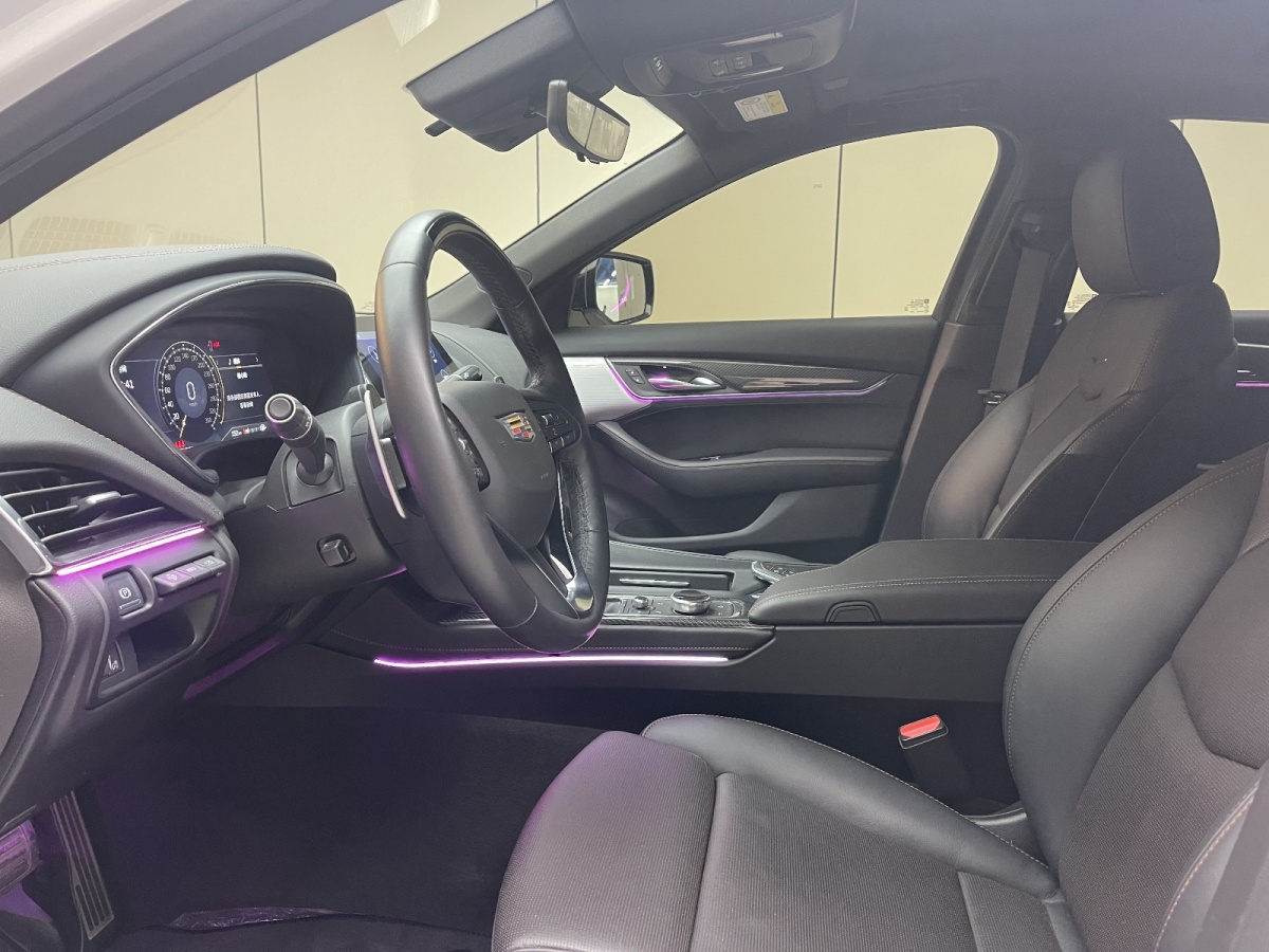 凱迪拉克 CT5  2022款 28T 鉑金超級(jí)輔助駕駛版圖片