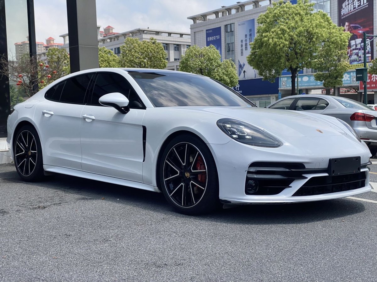 2018年12月保时捷 Panamera  2017款 Panamera 3.0T