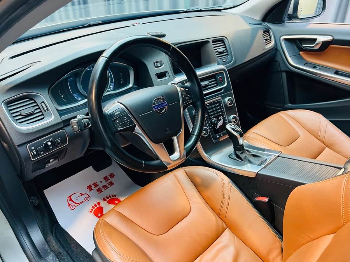 沃爾沃 V60  2015款 T5 智雅版圖片