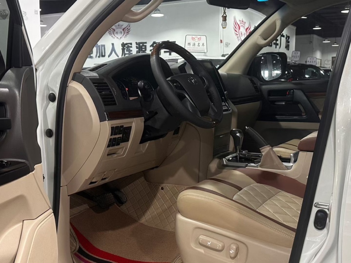 2018年06月丰田 兰德酷路泽  2015款 4.6L V8 中东限量版