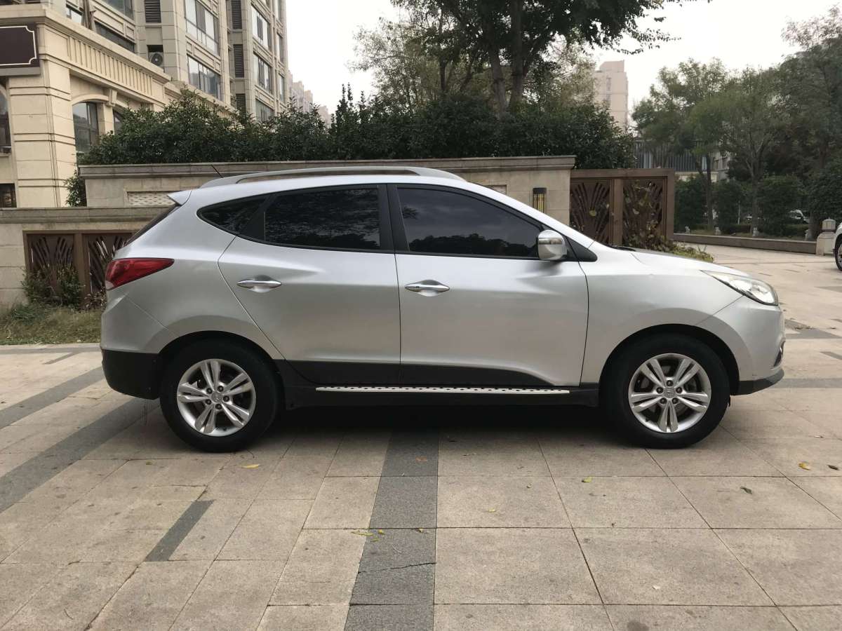 2013年3月現(xiàn)代 ix35  2012款 2.0L 自動兩驅精英版GLS